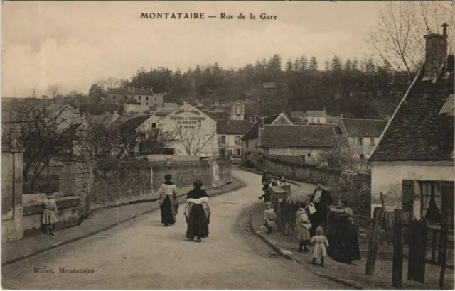 CPA MONTAIRE Rue de la Gare (1208184)