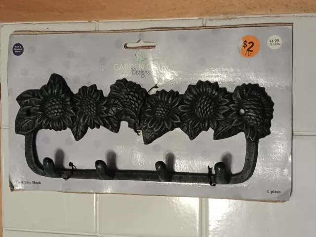 CAST IRON WALL HANGER SUNFLOWER WITH 4 HOOKS home decor