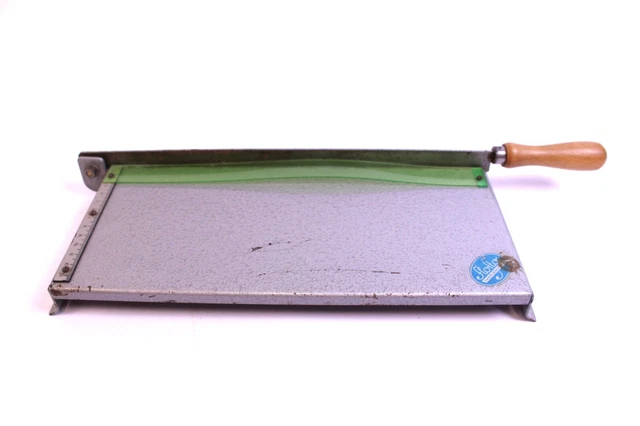 FLOSTO Fotoschneider Papierschneider Hebelschneider 30 cm A4 Schneidegerät DDR