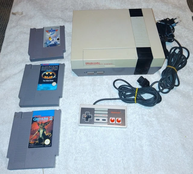 NINTENDO NES EN LOOSE- Cables- 1 Manette-Bon état + lot de jeux loose.