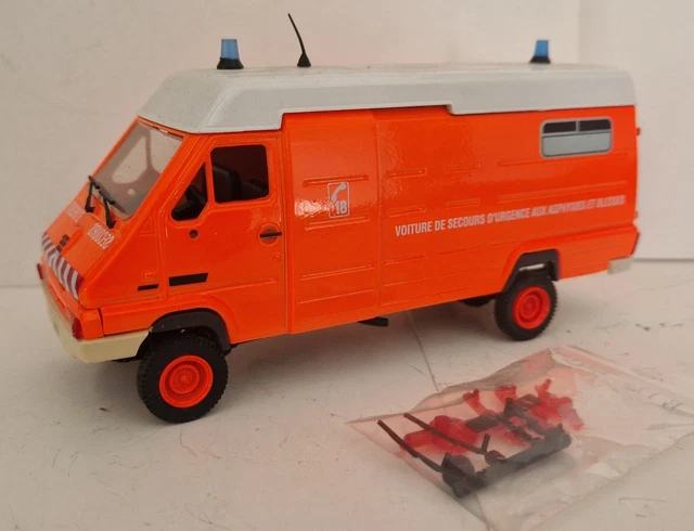 RENAULT B120 POLICE ELIGOR 1404 1:43 de reference 1404