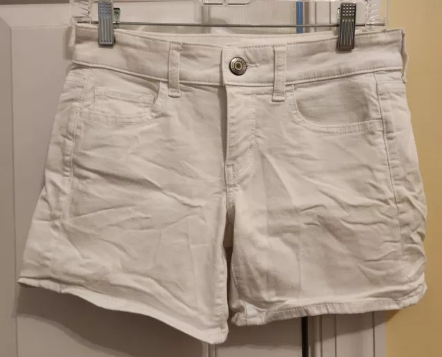 American Eagle AEO Women's Twill Midi Shorts (White) - Size 4