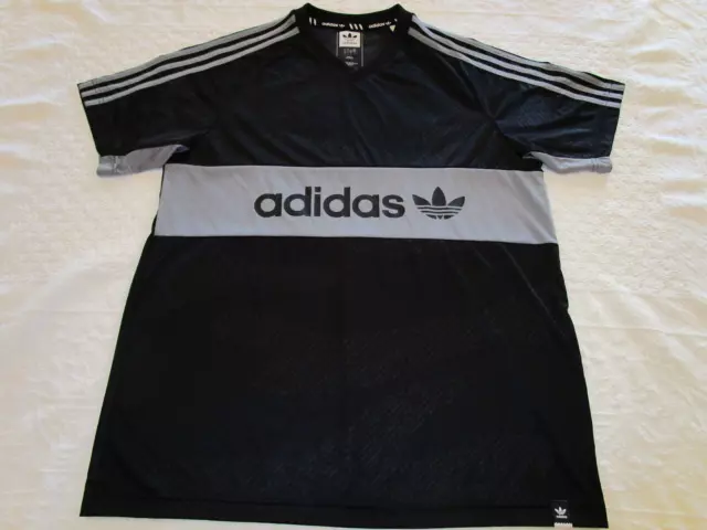 Adidas Climalite Short Sleeve Black V-Neck T-Shirt Mens Large Excellent Cond