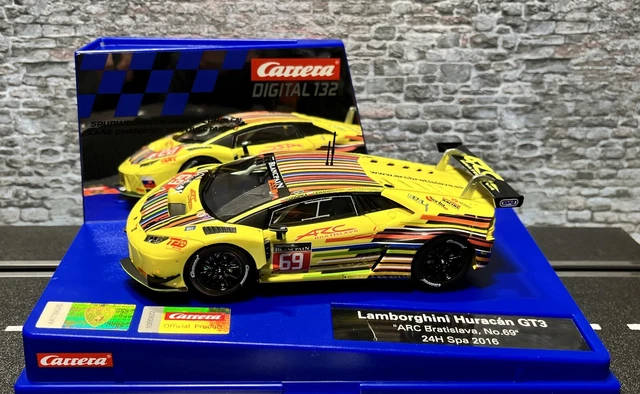Voiture Télécommandée Carrera Lamborghini Huracán GT3 – Échelle 1:32, édition Arc Bratislava N°69, Numérique
