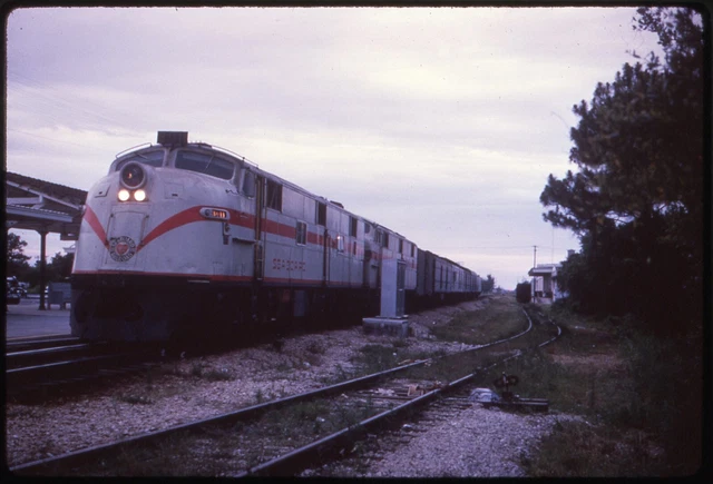 SAL Seaboard passenger action duplicate slide