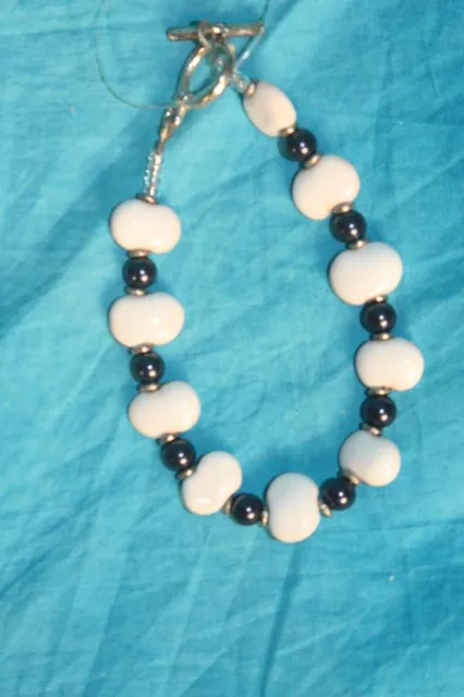 Kazuri Bracelet Shale White Beads - Sku#1374