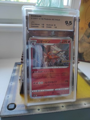 Carte Pokémon Dracaufeu 010/071 gradée 9,5 charizard Pokémon Go