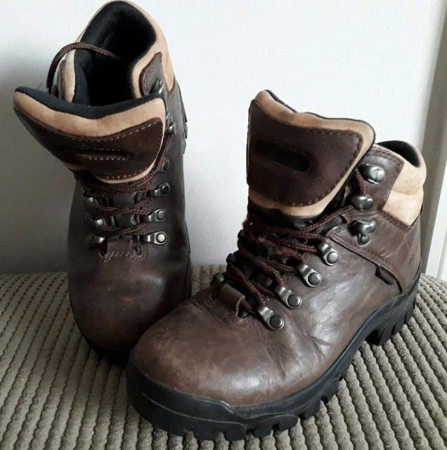 LADIES PETER STORM Skiddaw Vibram Leather Waterproof Walking Boots