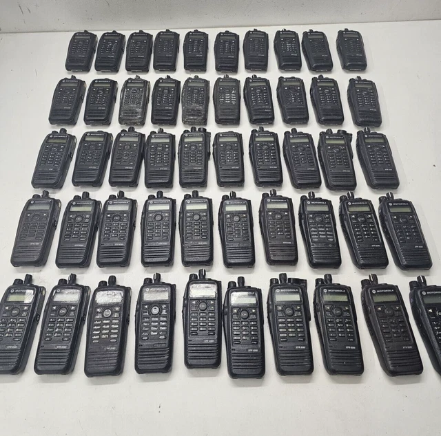 50 Motorola MOTOTRBO XPR6580 Two Way Radio 806-941 MHz AAH55UCH9LB1AN 800 MHz