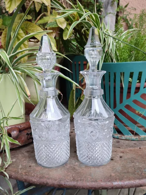 2 Anciennes Carafes En Cristal Baccarat Arabesque Pour Cave À Liqueur Xixe