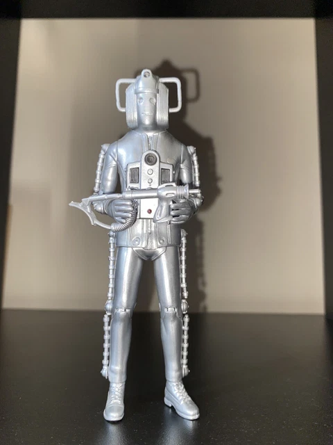 DR. DOCTOR WHO Modellino Cyberman Invasion con pistola EUR 33,59 ...