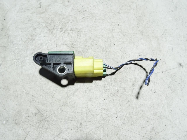 Supporto Braccio Oscillante Posteriore LEMFÖRDER 39406 Per VW Passat B7 (2010-2016)