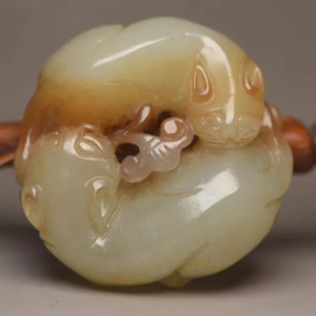 Antique Chinese Natural Hetian Jade Carved Exquisite Beast Statue Collection Art