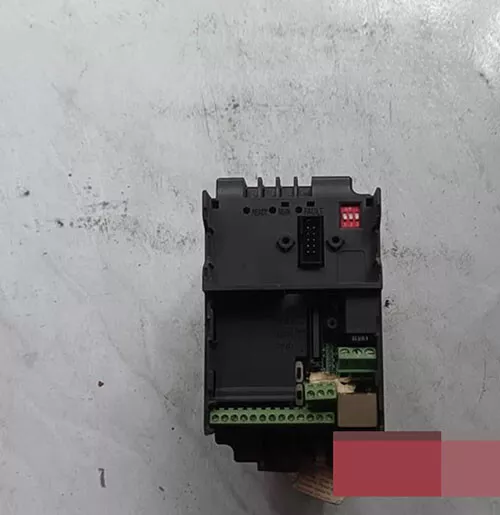 1pc used Delta inverter VFD007E21A 0.75KW 220V