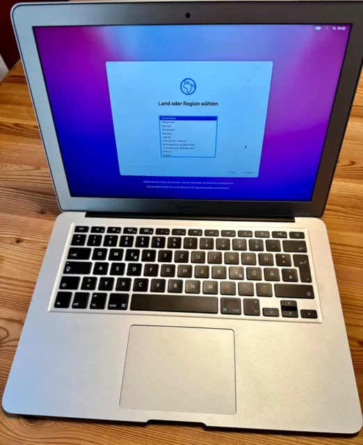 Apple MacBook Air 13 Zoll (512GB SSD, Intel Core i7 5.Gen, 2,20GHz, 8GB)