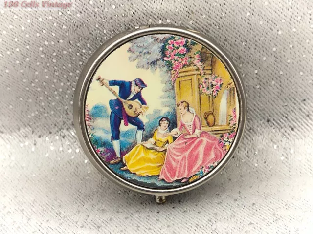 Nice Scene of Courting Couple with Lute Vintage Trinket/Pill/Snuff Box-5cm