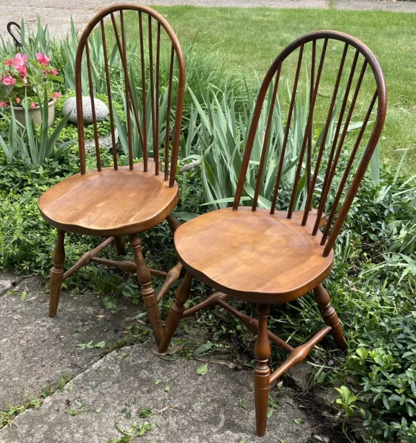 Pennsylvania House Set 2 Maple/ Oak Windsor Dining Chairs