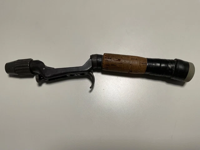 VINTAGE CHAMPION Featherweight All Angle Fishing Rod Handle