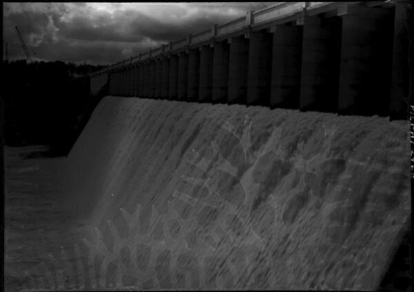 Victoria Hume Weir, the spillway, Murray River Victoria - Old Photo