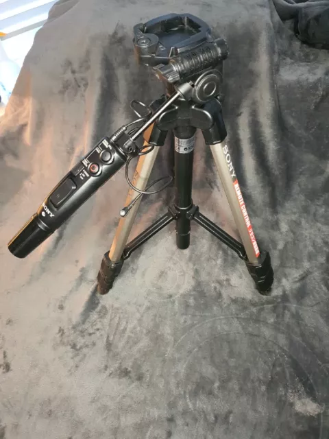 SONY REMOTE CONTROL TRIPOD VCT-D580RM