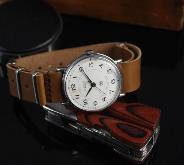 🔥Raketa 2609.Ha Vintage Soviet Wrist Watch Classic Rocket Ussr