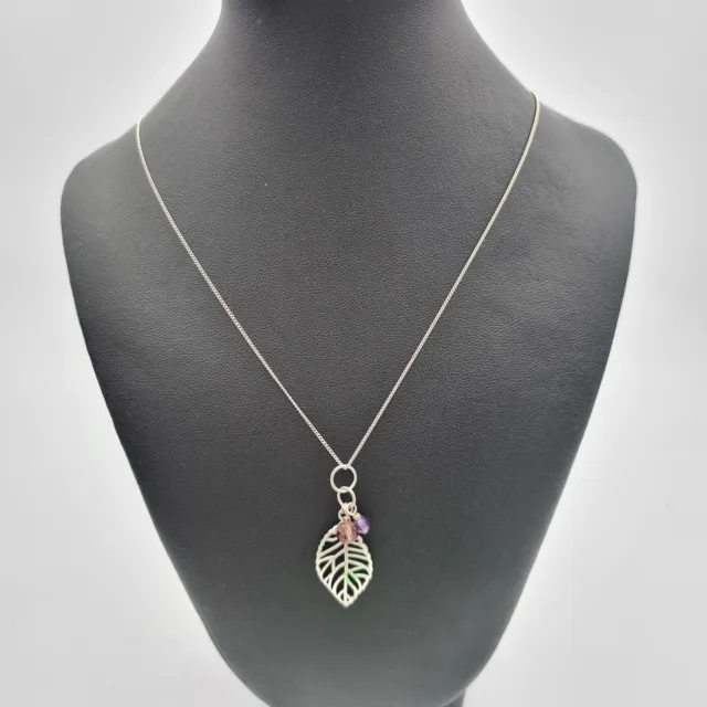 Pretty Hallmarked Silver necklace, with leaf pendant on silver 925 chain