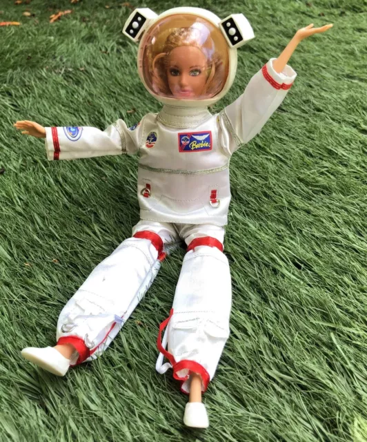 Barbie(バービー) I Can Be Space Camp Nikki African American - Toys