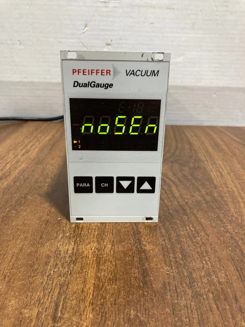 Pfeiffer DualGauge Vacuum D-35614 TPG 262 Measurement Controller Panel Only