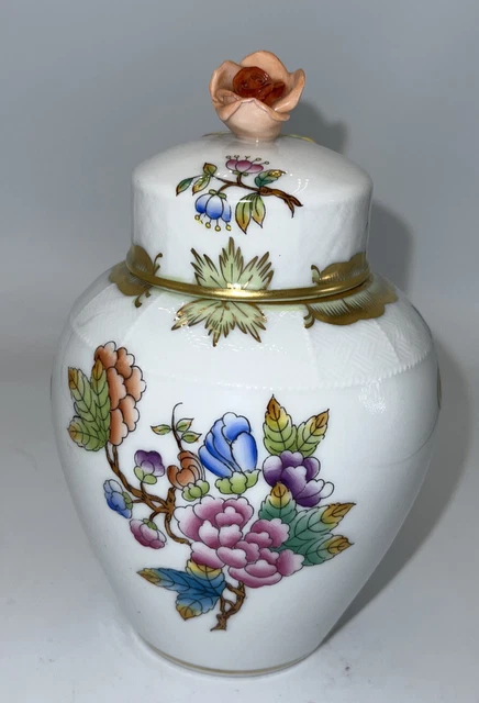Herend Queen Victoria  6"  Ginger Jar W Rose Finial Lid 6460 B90