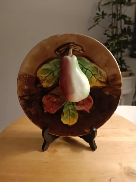 Assiette en barbotine Poire Et Feuillages Moulins Des Loups ?