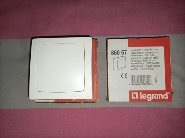 1 BOÎTE DE DÉRIVATION APPAREILLAGE SAILLIE LEGRAND COMPLET  BLANC Legrand 086057
