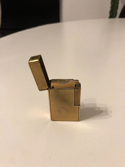 Beau briquet ancien DUPONT en plaqué OR