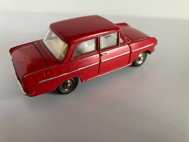DINKY TOYS France 828. JEEP porte-fusées SS 10. Années 60. 1/43
