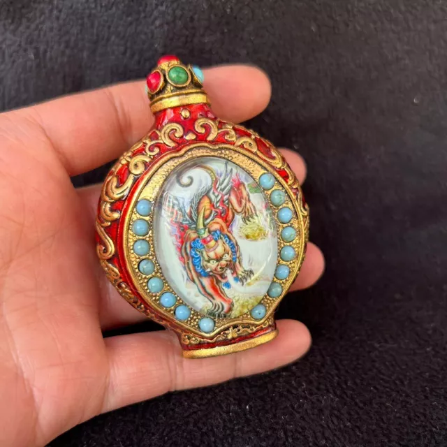 Chinese hand-made cloisonne color-changing stone luminous snuff bottle