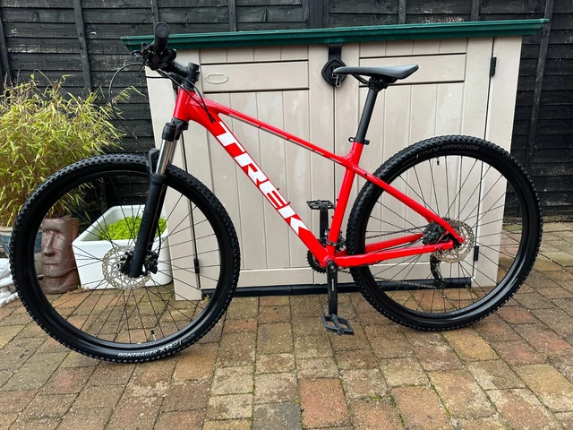 Marigold Trek Marlin 7 Viper Red 2021 Trek Mountain Bike Marlin Trex Cycles TREK MARLIN Hardtail Marigold Trek Marlin 7 Viper Red 2021 Trek Mountain Bike Marlin Trex Cycles TREK MARLIN Hardtail