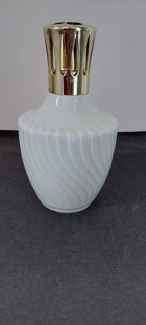 LAMPE BERGER EN porcelaine giraud Limoges EUR 15,00 - FR