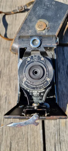 Vintage Kodak NO2A Folding Cartridge Hawkeye Camera