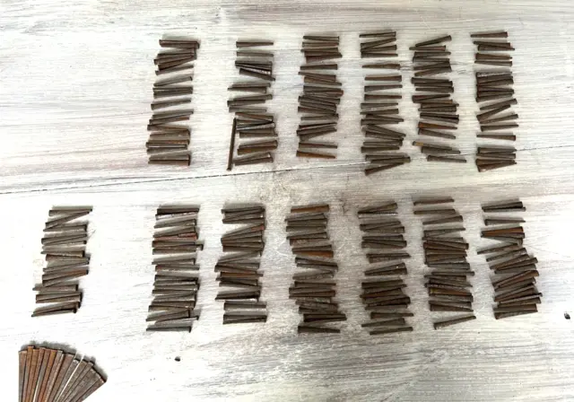 Antique Square Nails Lot of More Than 250 Pieces (*19)