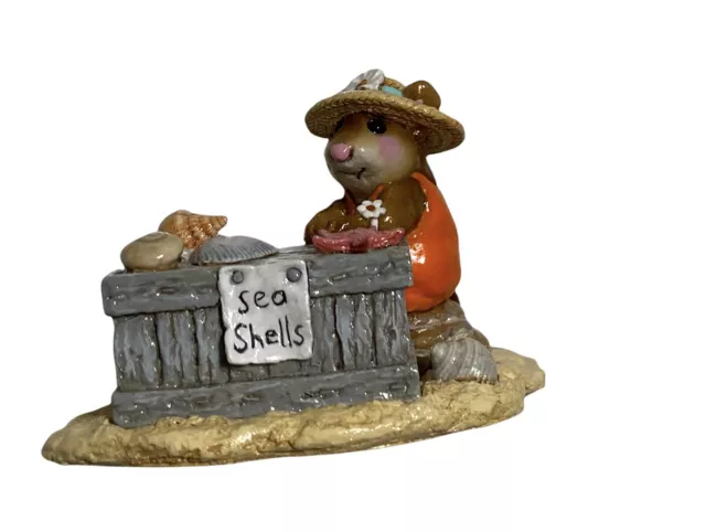 Wee Forest Folk Shelley M-235 At The Beach 1998 Donna Petersen Sea Shells Mouse