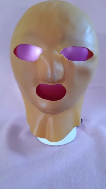 Hochwertige Maske aus Latex mit Schnürung in gelb - unisex