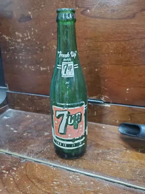 7 UP 1960s Vintage Large 12 Oz Green Glass Soda Bottle “Fresh Up” with 7UP USA