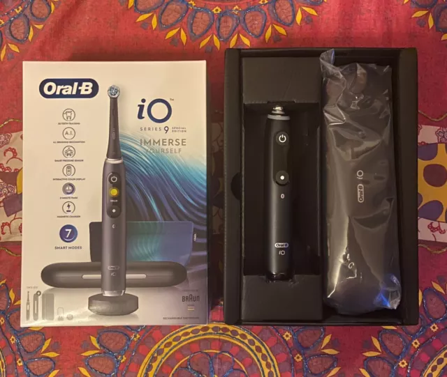 Oral-B iO Series 9 Kit Spazzolino Elettrico con Testina, Custodia da Viaggio...