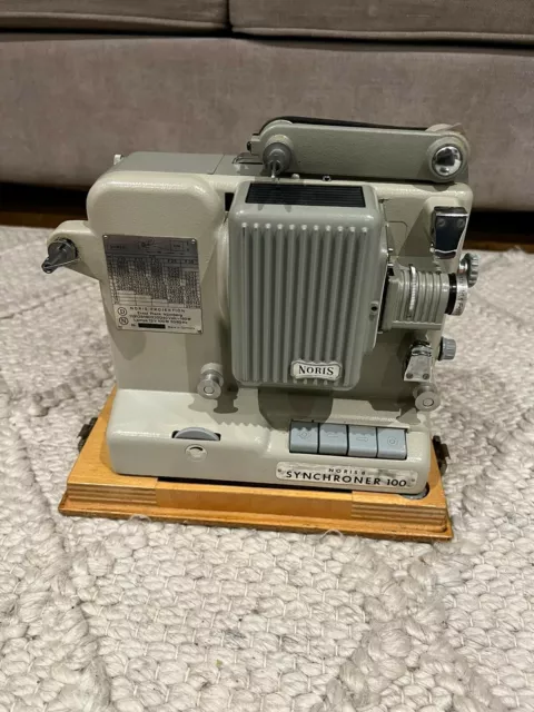 Plank NORIS 8 SYNCHRONER 100 - 8mm film projector - with case and instructions