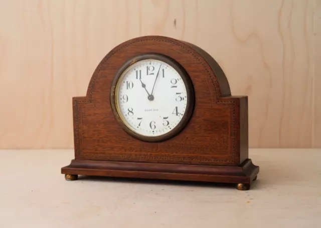 English inlaid mahogany eight day mantle clock in working order - Circa 1910