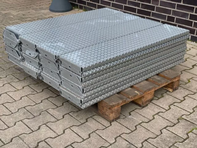 Tränenblechstufen Treppenstufe 1.200x260mm Stufen Blech Treppe Tränenblech