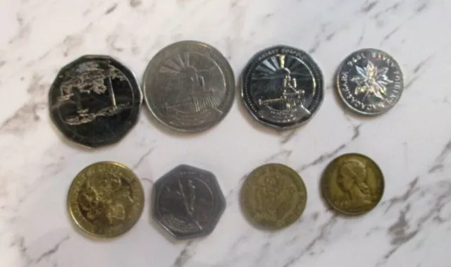Lot de 10 pièces distinctes Francs Madagascar Ariary 1953-1992