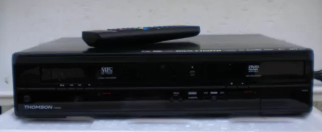 ENREGISTREUR THOMSON CB 1000 . DVD /R  Lecteur DVD VHS / DivX® K7 VHS / TNT