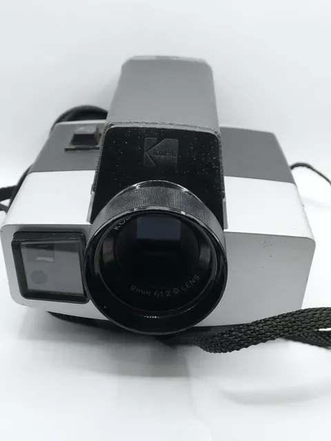 Cámara de cine Kodak XL 330 con estuche
