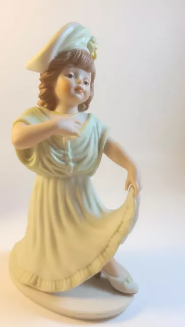 Gerhard Skrobek Goebel Miss Make Believe Childhood Memories Figurine/porcelain
