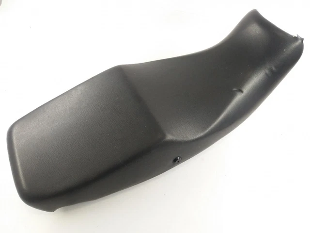 Triumph Trophy 900 T300 [1992] - Seat cover damaged